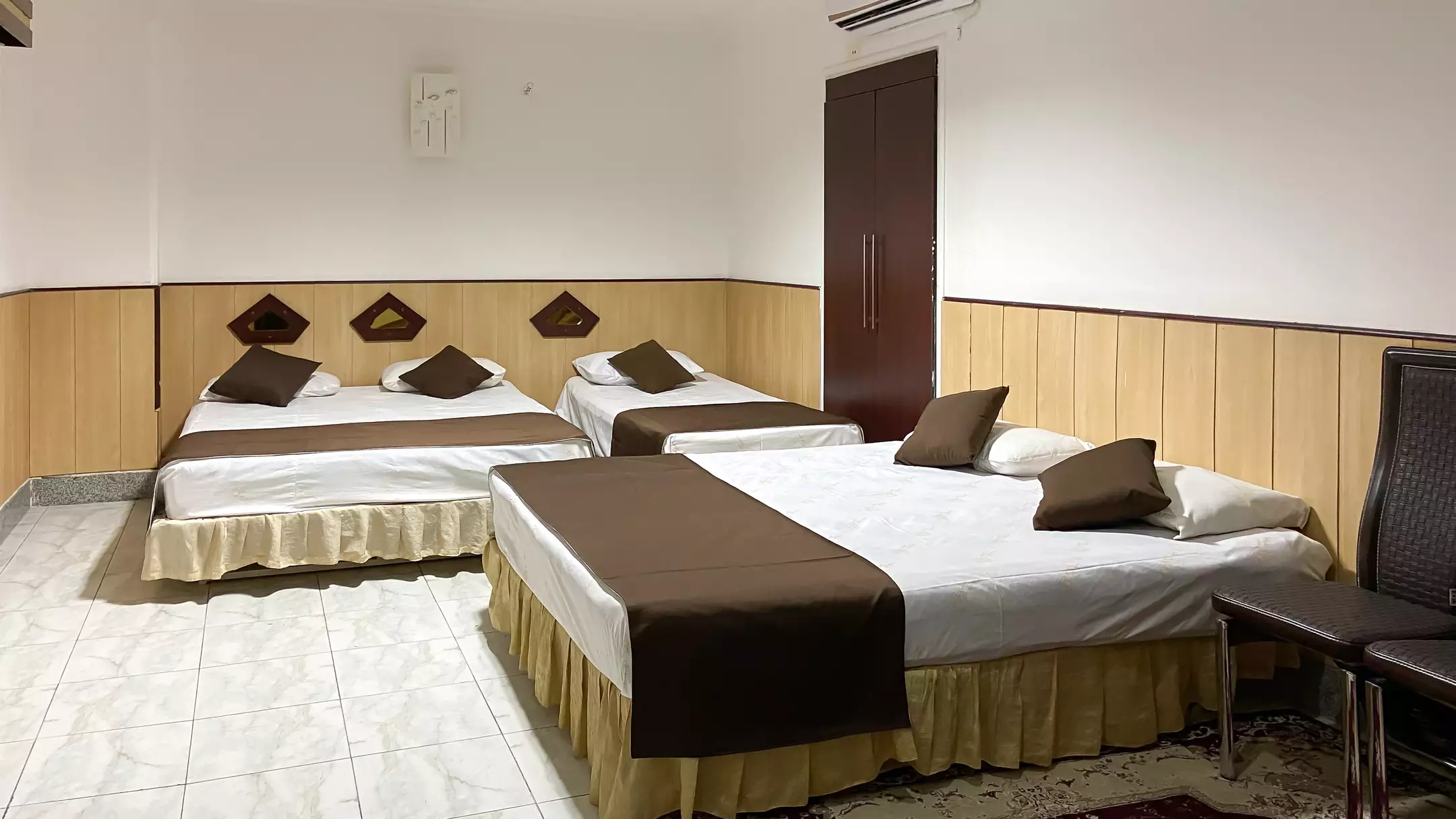 Alibaba https://cdn.alibaba.ir/ostorage/hotel-accommodation-images/6704d9532cf976539175f765_c042e52d-2e3e-4093-8987-5136a59878fc_پنج تخته (3).webp